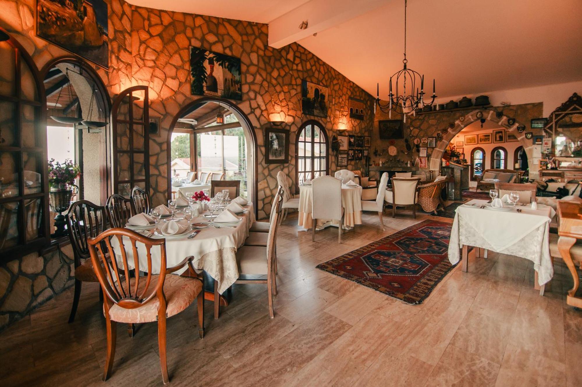 بيت شباب Bellapais Gardens المظهر الخارجي الصورة
