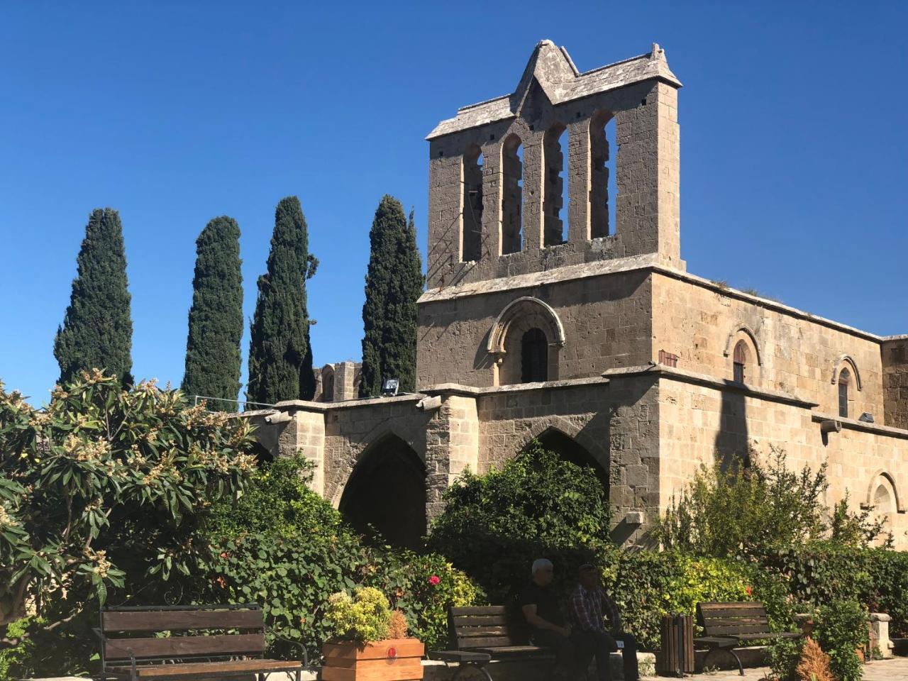 بيت شباب Bellapais Gardens المظهر الخارجي الصورة
